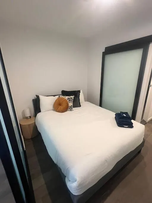 דירות קנברה Cbd - Pool - Sleeps 4 - Parking