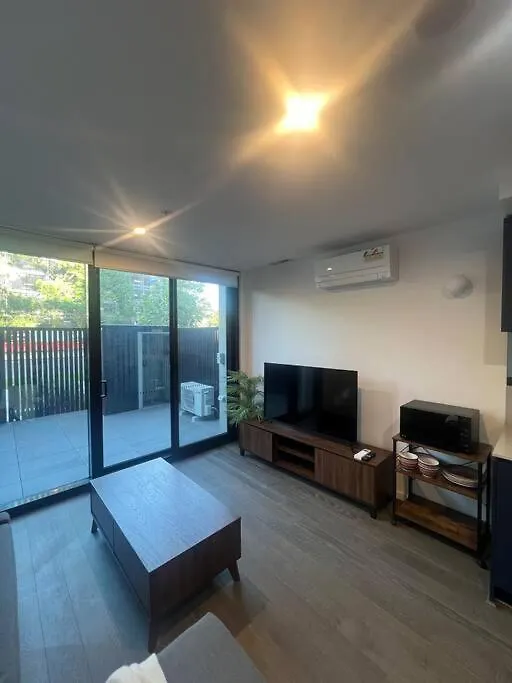 דירות קנברה Cbd - Pool - Sleeps 4 - Parking